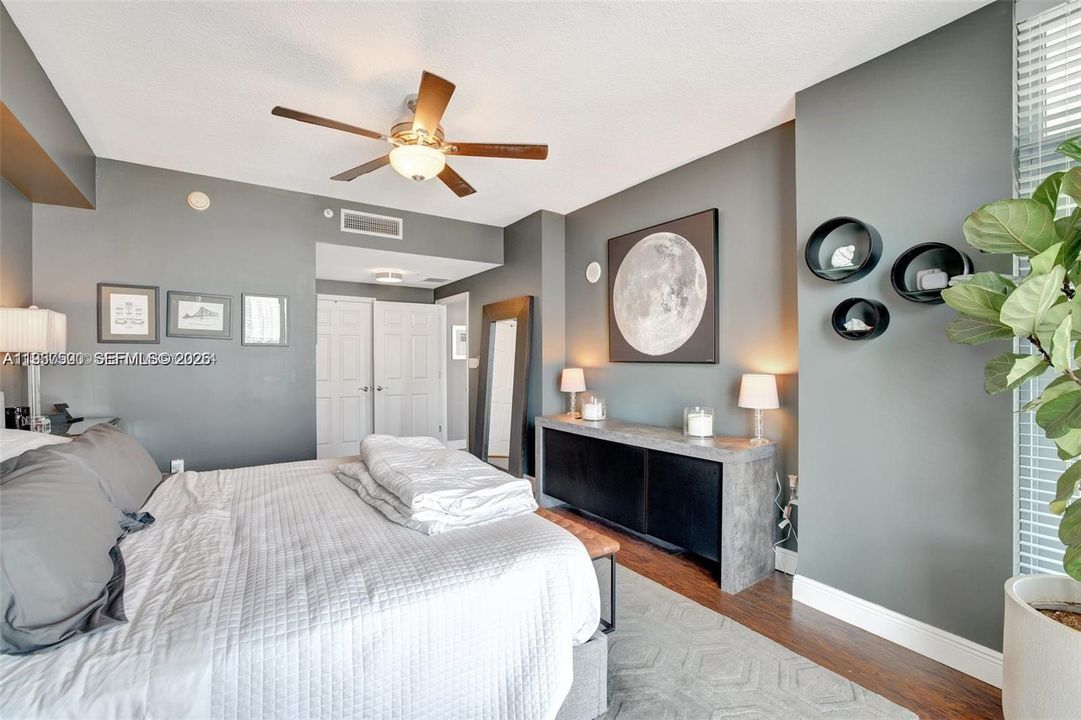 出租: $3,550 (3 贝兹, 2 浴室, 1482 平方英尺)