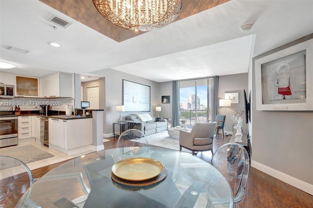 出租: $3,550 (3 贝兹, 2 浴室, 1482 平方英尺)