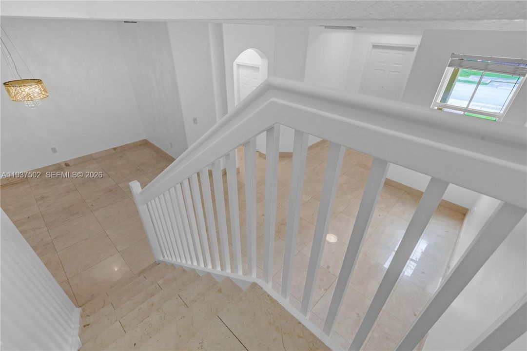 For Rent: $3,700 (3 beds, 2 baths, 1683 Square Feet)