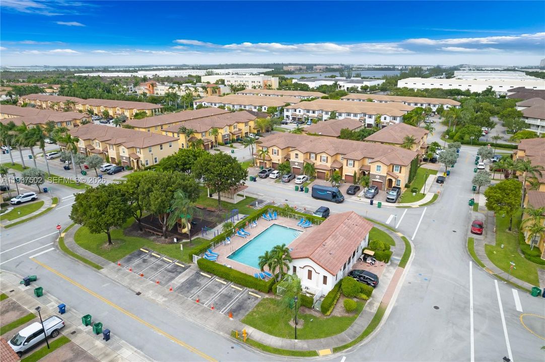 For Rent: $3,700 (3 beds, 2 baths, 1683 Square Feet)