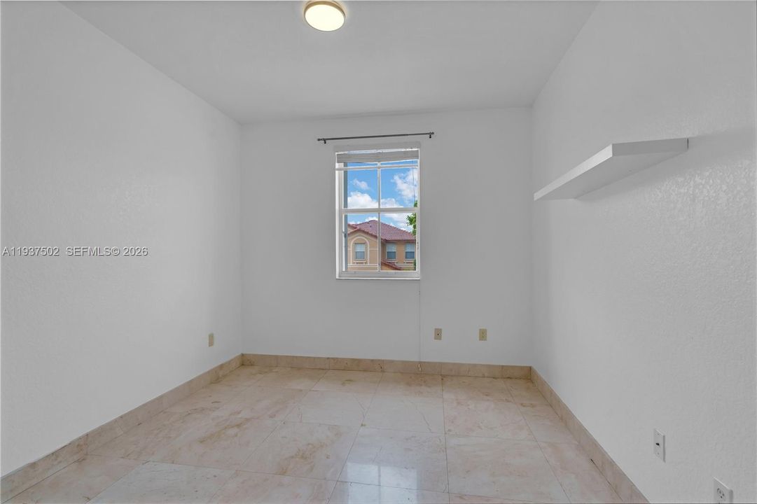 For Rent: $3,700 (3 beds, 2 baths, 1683 Square Feet)