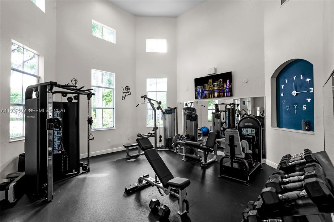 For Rent: $3,700 (3 beds, 2 baths, 1683 Square Feet)