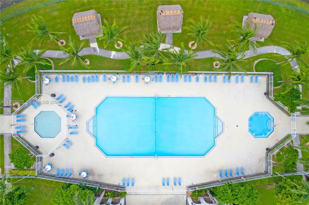 For Rent: $3,700 (3 beds, 2 baths, 1683 Square Feet)