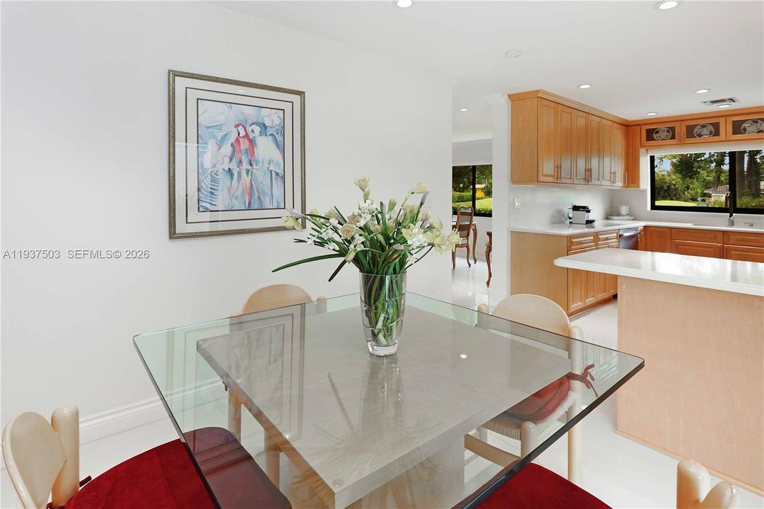 For Sale: $835,000 (3 beds, 3 baths, 2410 Square Feet)