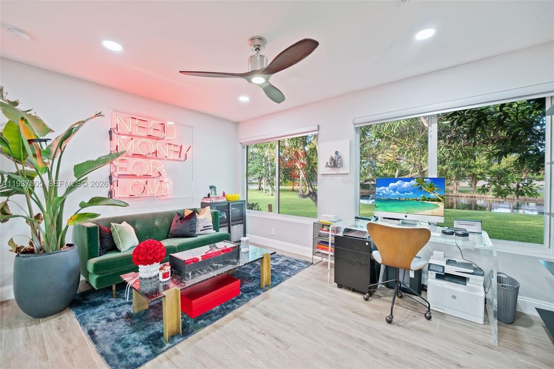 En Venta: $1,009,999 (4 camas, 4 baños, 2563 Pies cuadrados)