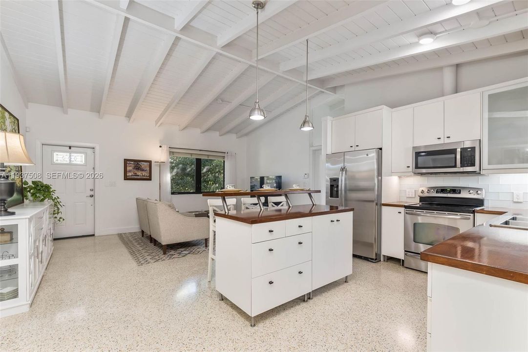 待售: $1,585,000 (3 贝兹, 3 浴室, 1696 平方英尺)