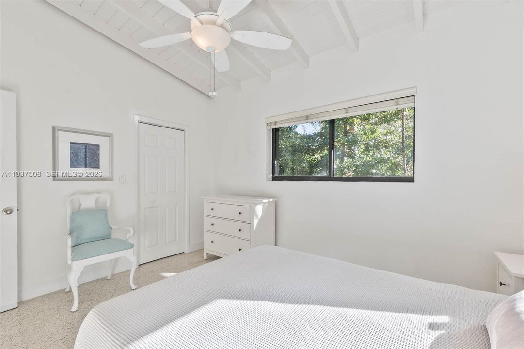 待售: $1,585,000 (3 贝兹, 3 浴室, 1696 平方英尺)