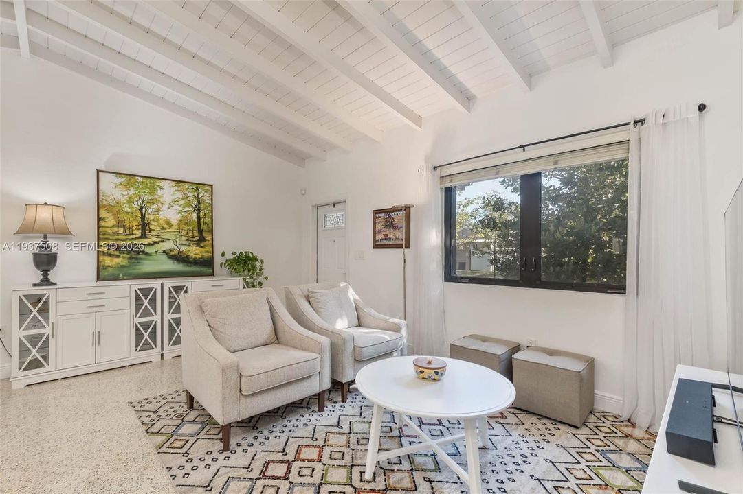 待售: $1,585,000 (3 贝兹, 3 浴室, 1696 平方英尺)