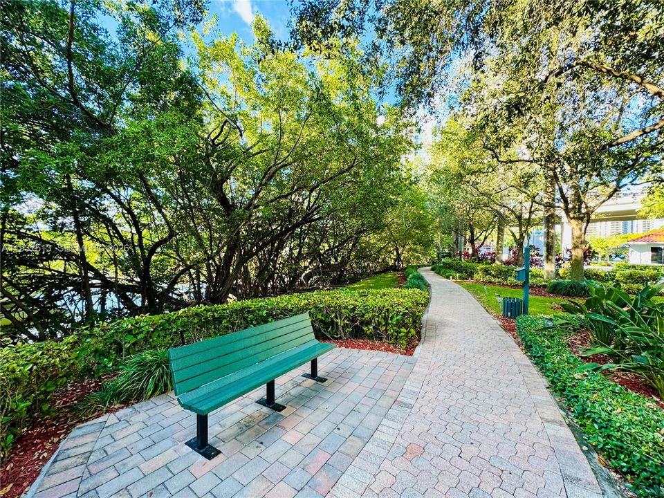 For Rent: $3,150 (2 beds, 2 baths, 1091 Square Feet)