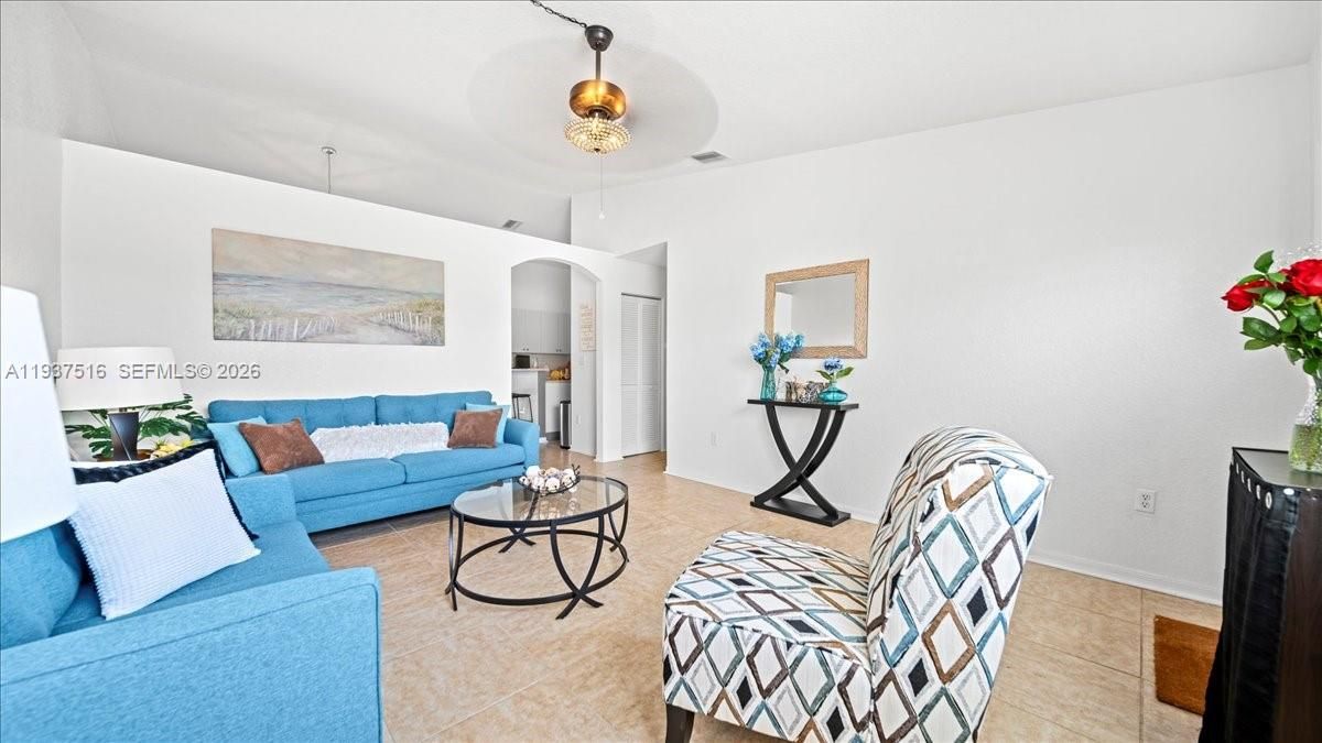 待售: $409,990 (3 贝兹, 2 浴室, 1400 平方英尺)