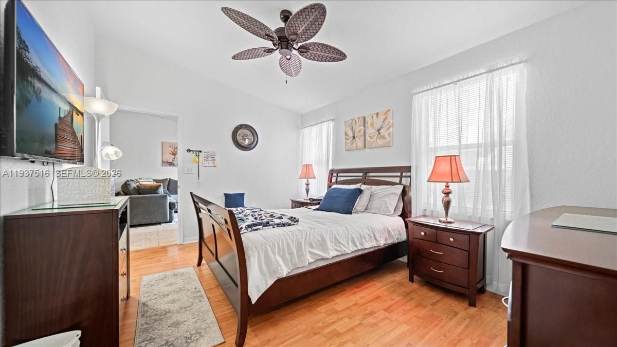 待售: $409,990 (3 贝兹, 2 浴室, 1400 平方英尺)