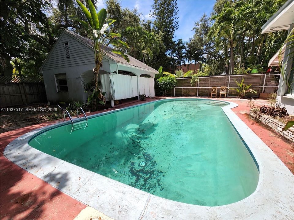 出租: $2,700 (2 贝兹, 1 浴室, 1100 平方英尺)