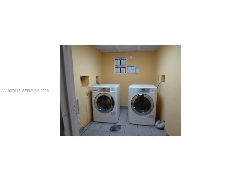 For Rent: $1,850 (1 beds, 1 baths, 620 Square Feet)