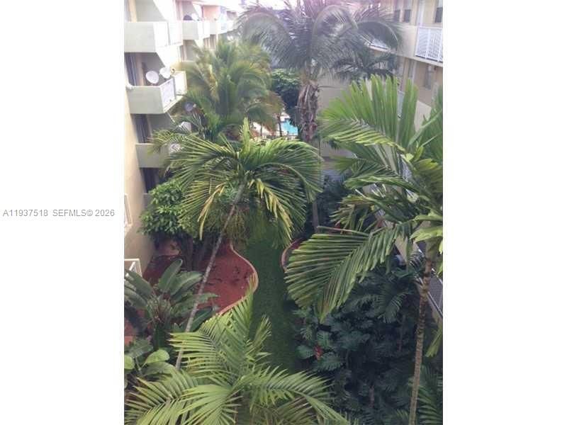 For Rent: $1,850 (1 beds, 1 baths, 620 Square Feet)