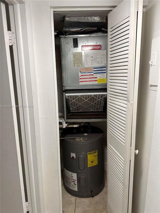 For Rent: $1,850 (1 beds, 1 baths, 620 Square Feet)