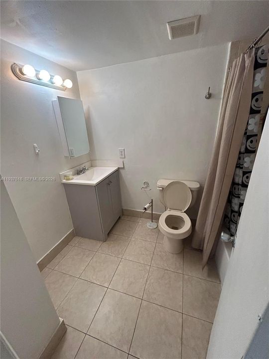 For Rent: $1,850 (1 beds, 1 baths, 620 Square Feet)