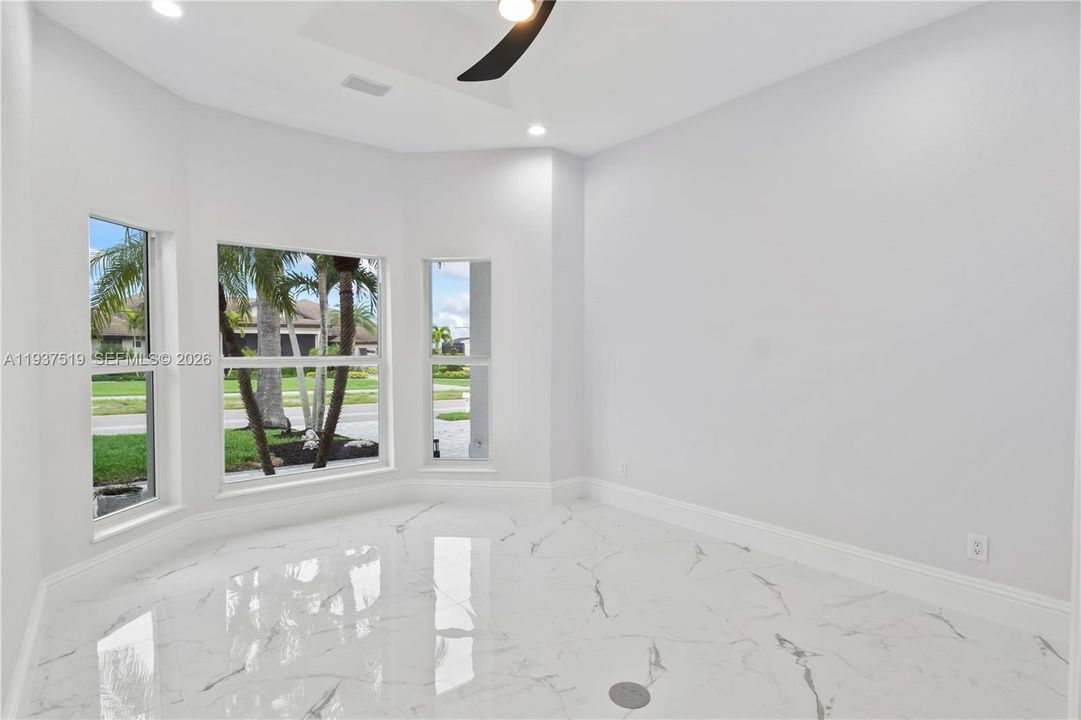 待售: $1,474,900 (4 贝兹, 5 浴室, 0 平方英尺)