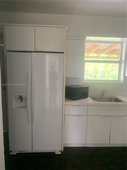 出租: $3,150 (4 贝兹, 3 浴室, 1711 平方英尺)