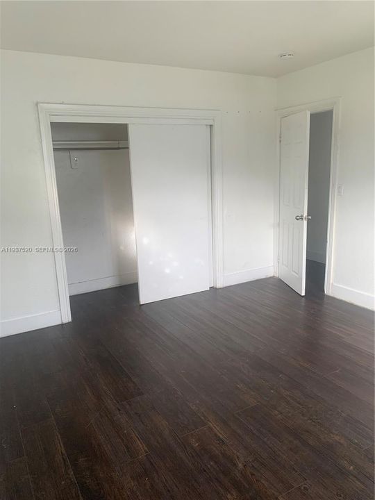 出租: $3,150 (4 贝兹, 3 浴室, 1711 平方英尺)