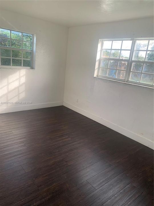 出租: $3,150 (4 贝兹, 3 浴室, 1711 平方英尺)