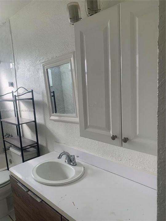 出租: $3,150 (4 贝兹, 3 浴室, 1711 平方英尺)