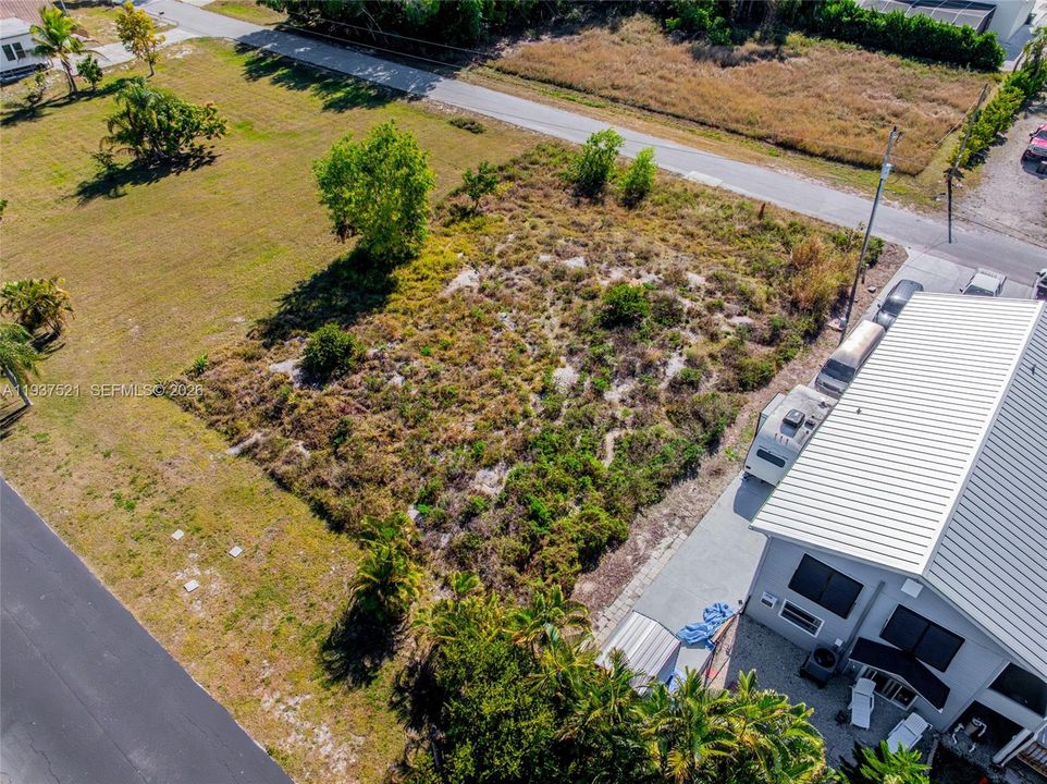 待售: $36,500 (0.19 acres)