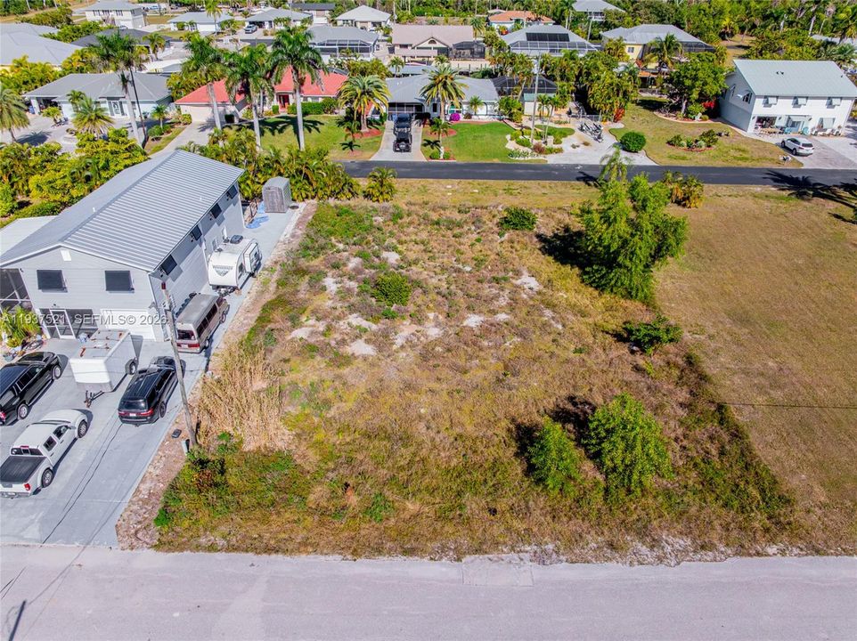 待售: $36,500 (0.19 acres)