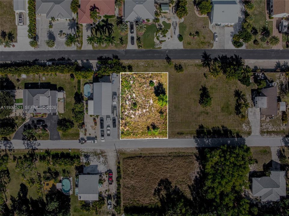 待售: $36,500 (0.19 acres)