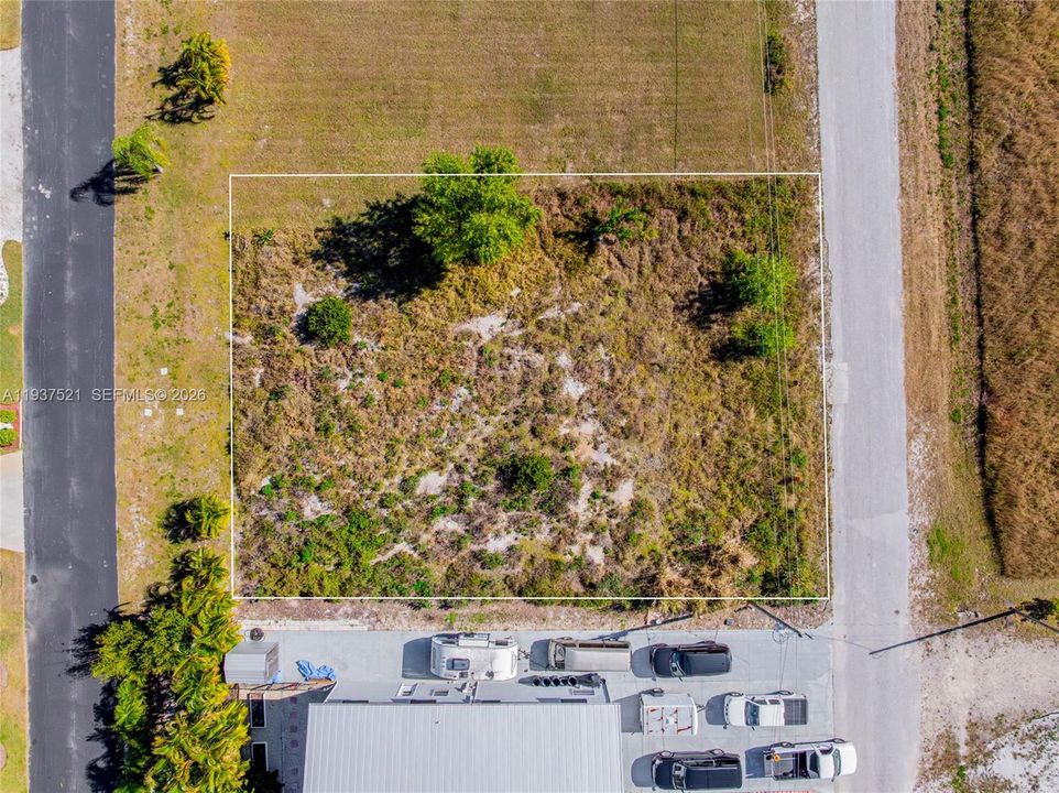 待售: $36,500 (0.19 acres)