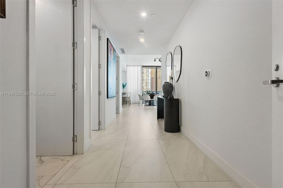 For Sale: $1,645,000 (2 beds, 2 baths, 1675 Square Feet)