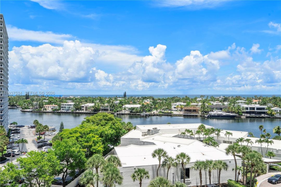 待售: $595,000 (2 贝兹, 2 浴室, 1560 平方英尺)