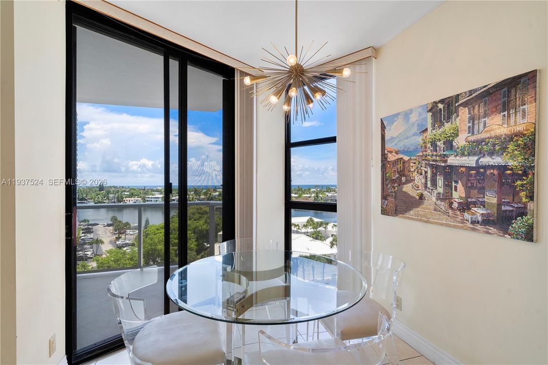 待售: $595,000 (2 贝兹, 2 浴室, 1560 平方英尺)