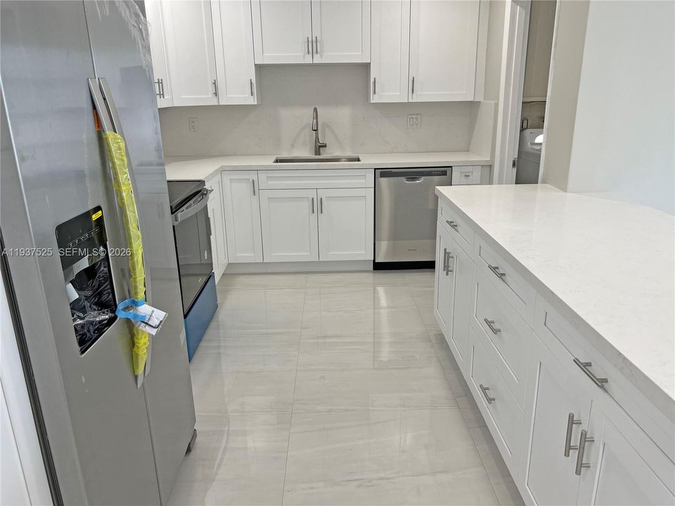 For Rent: $4,099 (3 beds, 2 baths, 1406 Square Feet)