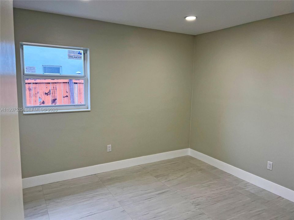 For Rent: $4,099 (3 beds, 2 baths, 1406 Square Feet)