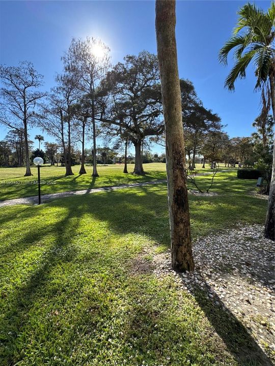 For Sale: $80,000 (1 beds, 1 baths, 981 Square Feet)