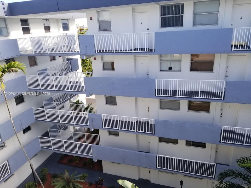 For Rent: $1,875 (1 beds, 1 baths, 620 Square Feet)