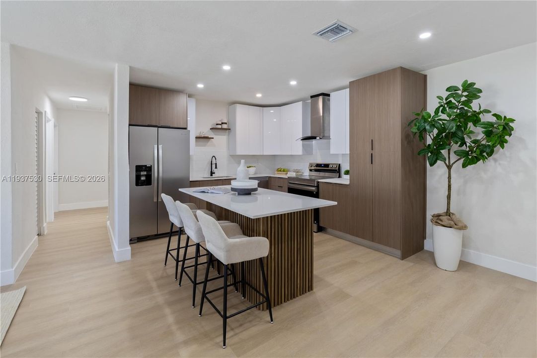 На продажу: $645,000 (4 спален, 2 ванн, 1518 Квадратных фут)