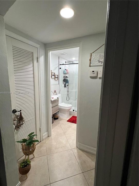 For Sale: $645,000 (3 beds, 2 baths, 1099 Square Feet)