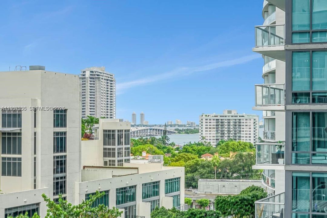 For Rent: $5,200 (2 beds, 2 baths, 1215 Square Feet)