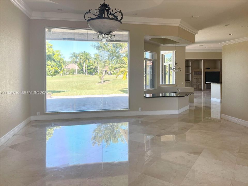 En Renta: $8,400 (6 camas, 4 baños, 3541 Pies cuadrados)