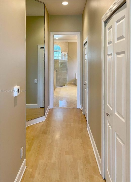 En Renta: $8,400 (6 camas, 4 baños, 3541 Pies cuadrados)