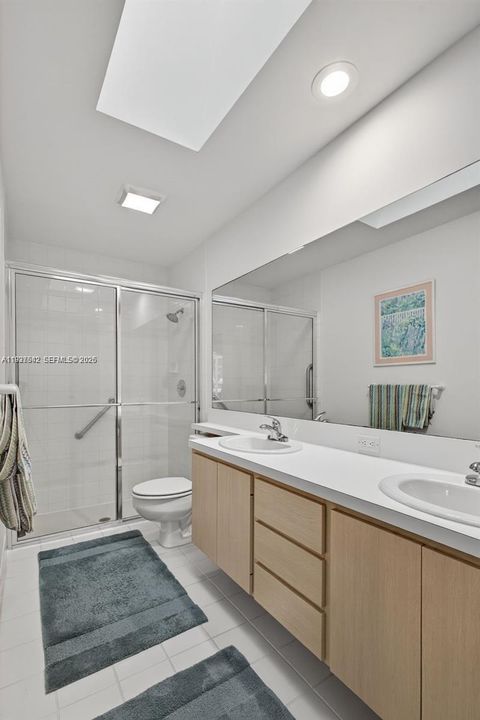 For Rent: $3,200 (2 beds, 2 baths, 1152 Square Feet)