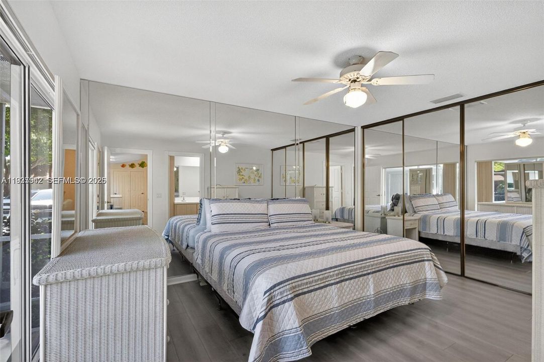 For Rent: $3,200 (2 beds, 2 baths, 1152 Square Feet)