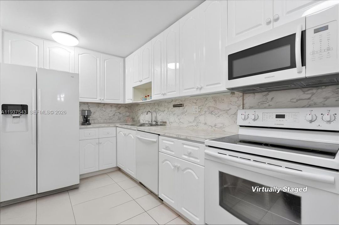 For Sale: $345,000 (2 beds, 2 baths, 1200 Square Feet)