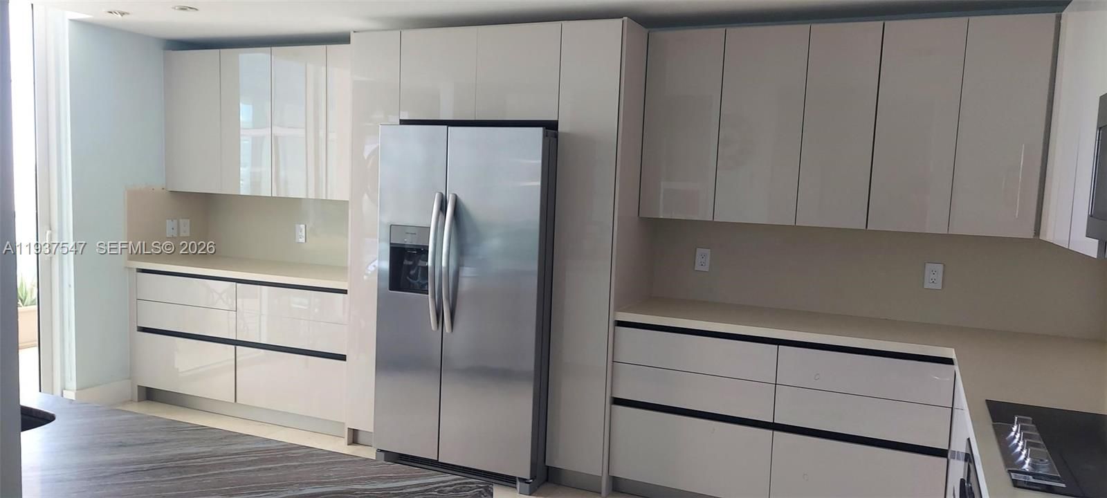 En Venta: $1,550,000 (3 camas, 3 baños, 2988 Pies cuadrados)