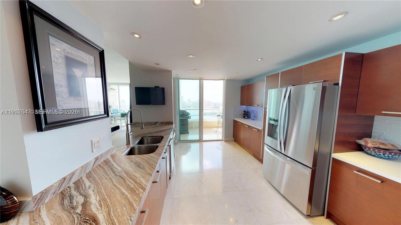 For Sale: $1,550,000 (3 beds, 3 baths, 2988 Square Feet)