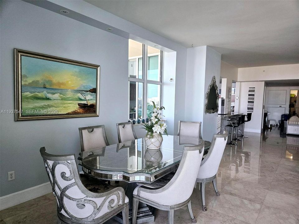 For Sale: $1,550,000 (3 beds, 3 baths, 2988 Square Feet)