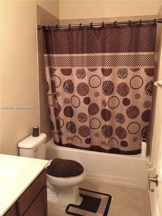 En Venta: $360,000 (3 camas, 2 baños, 1512 Pies cuadrados)