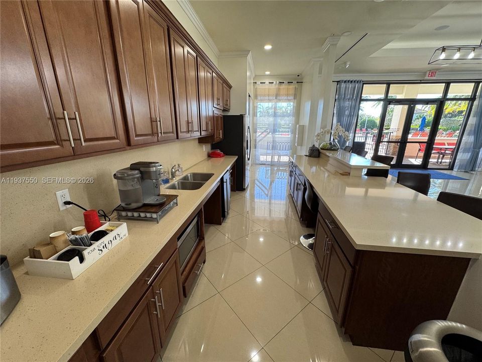 En Venta: $360,000 (3 camas, 2 baños, 1512 Pies cuadrados)