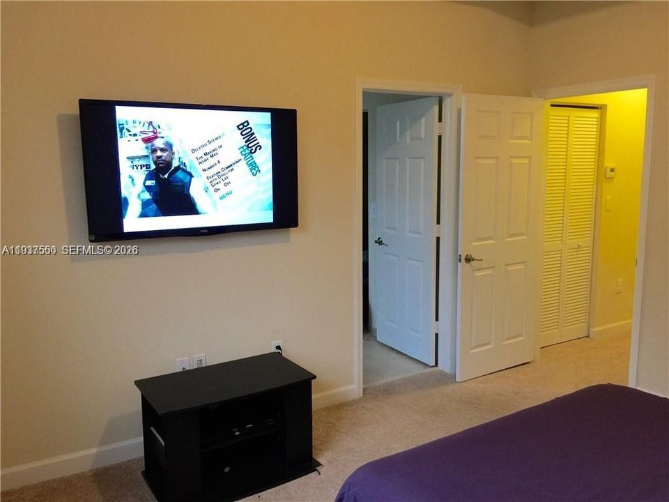 En Venta: $360,000 (3 camas, 2 baños, 1512 Pies cuadrados)